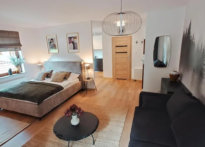 Uroczy Szrenica 아파트