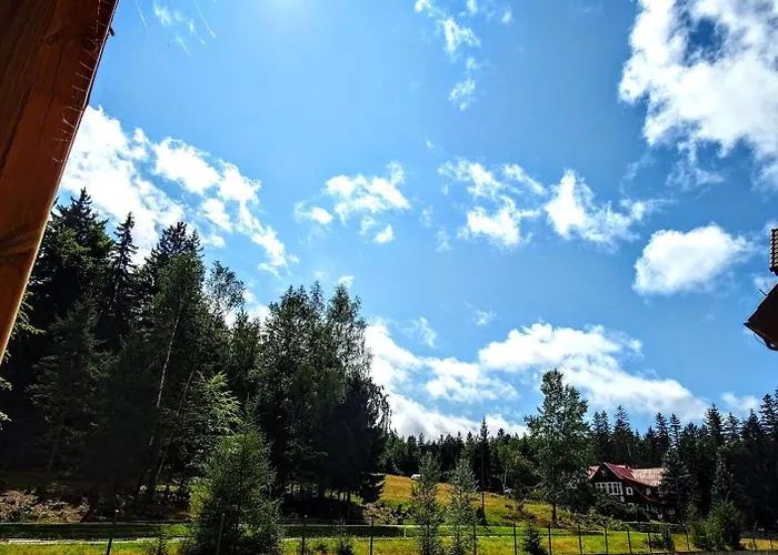 Uroczy Szrenica 아파트 *